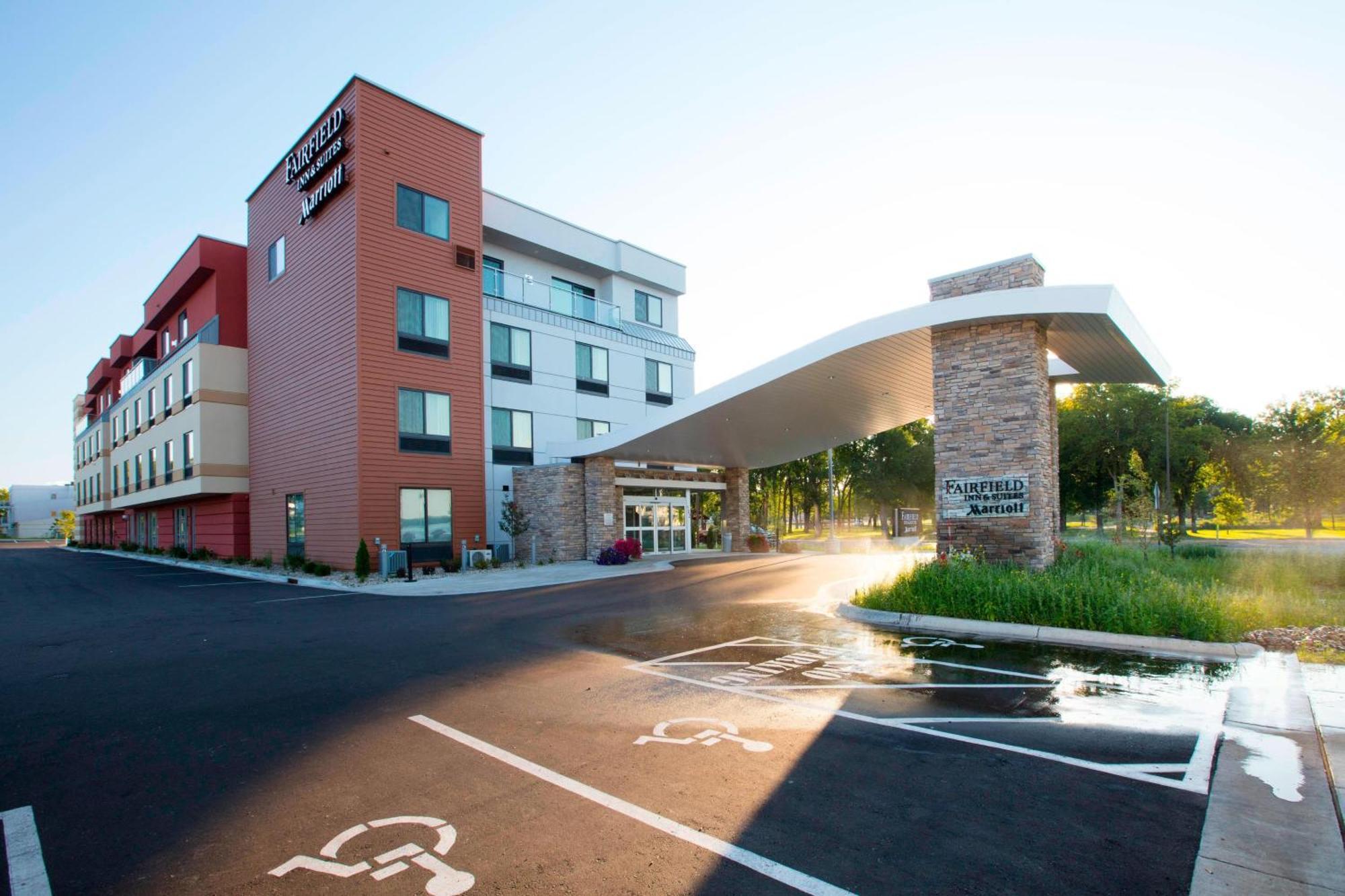 Fairfield Inn & Suites By Marriott Detroit Lakes Dış mekan fotoğraf